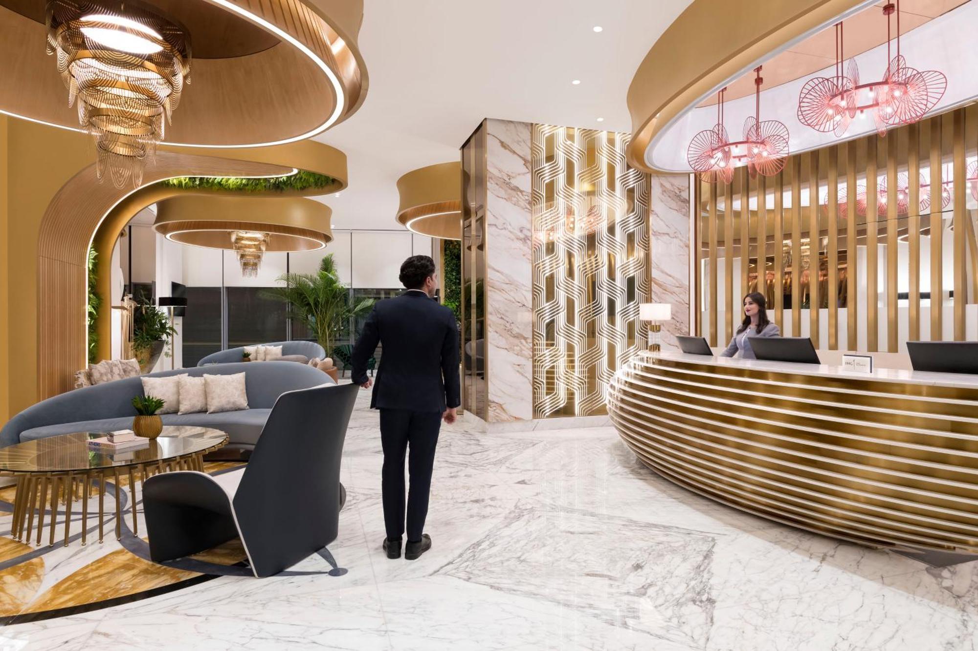 Velero Hotel Doha Lusail 외부 사진 The lobby of the hotel