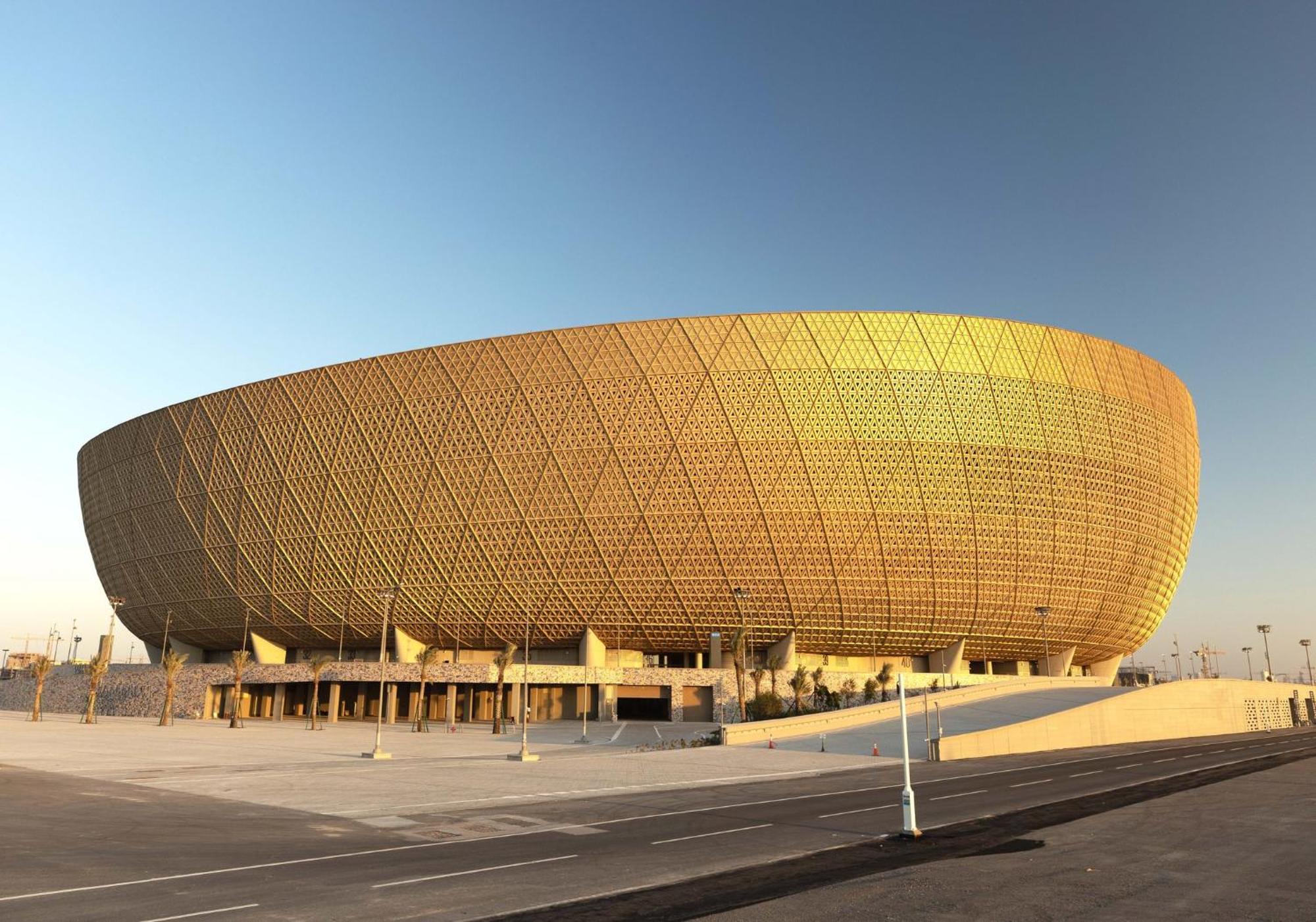 Velero Hotel Doha Lusail 외부 사진 The King Fahd International Stadium in Riyadh hosted the final