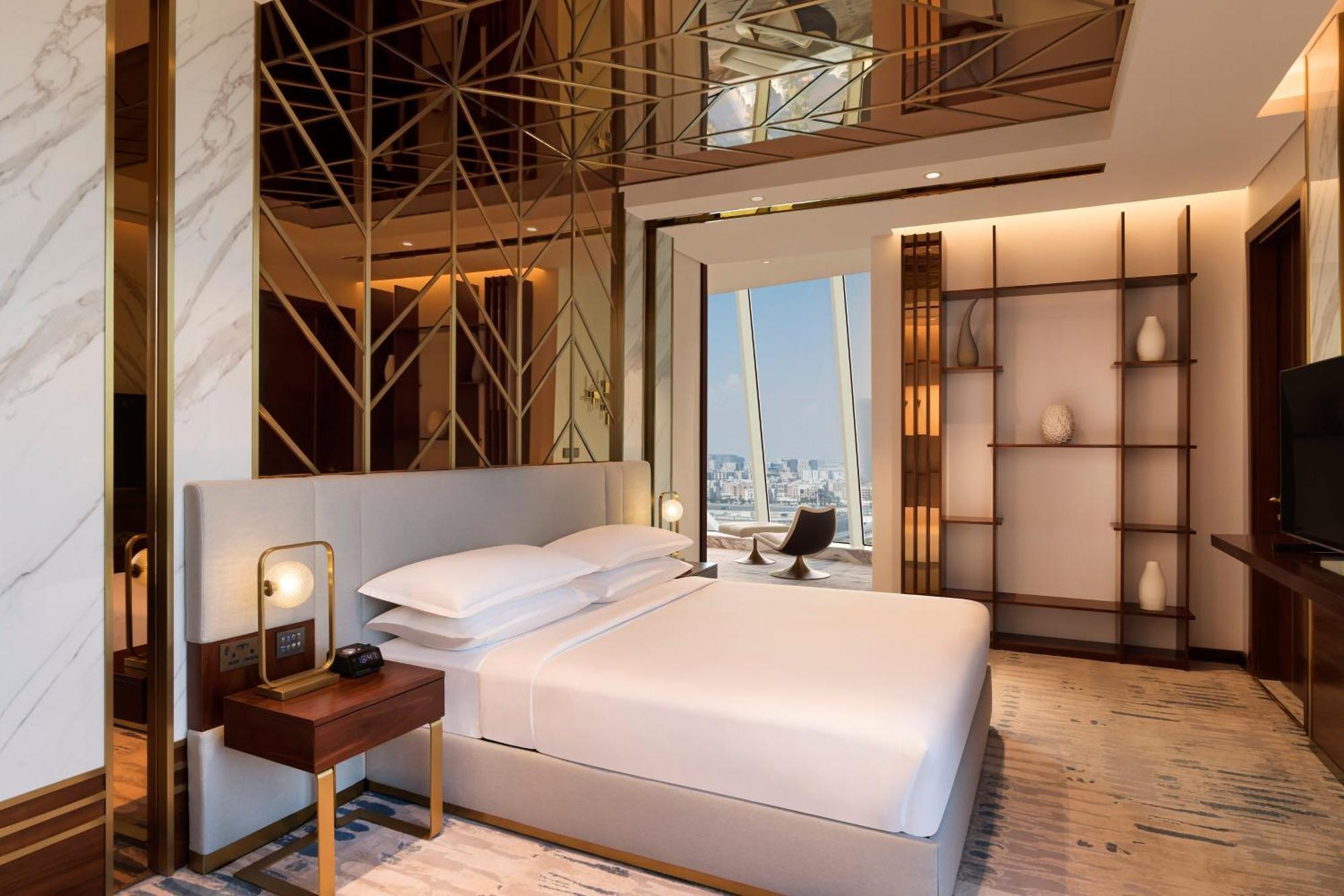 Velero Hotel Doha Lusail 외부 사진 A bedroom at the hotel