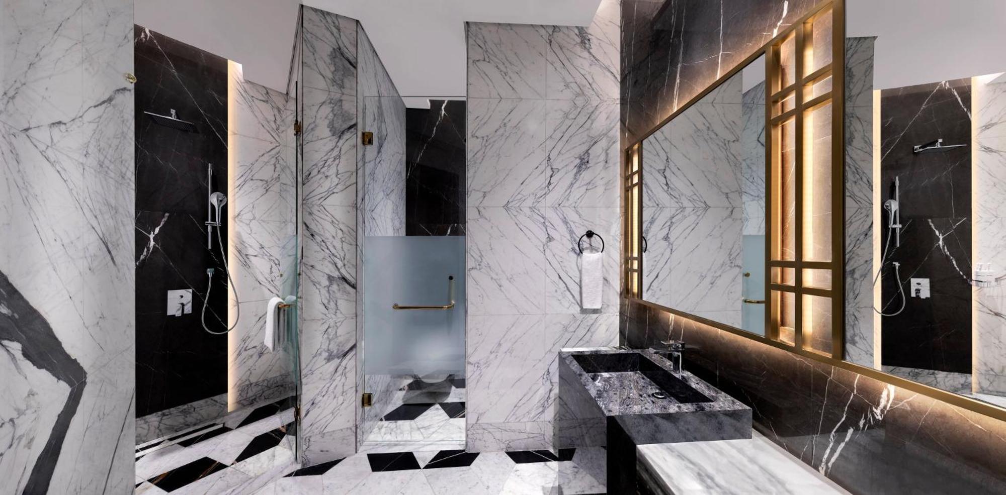 Velero Hotel Doha Lusail 외부 사진 Bathroom